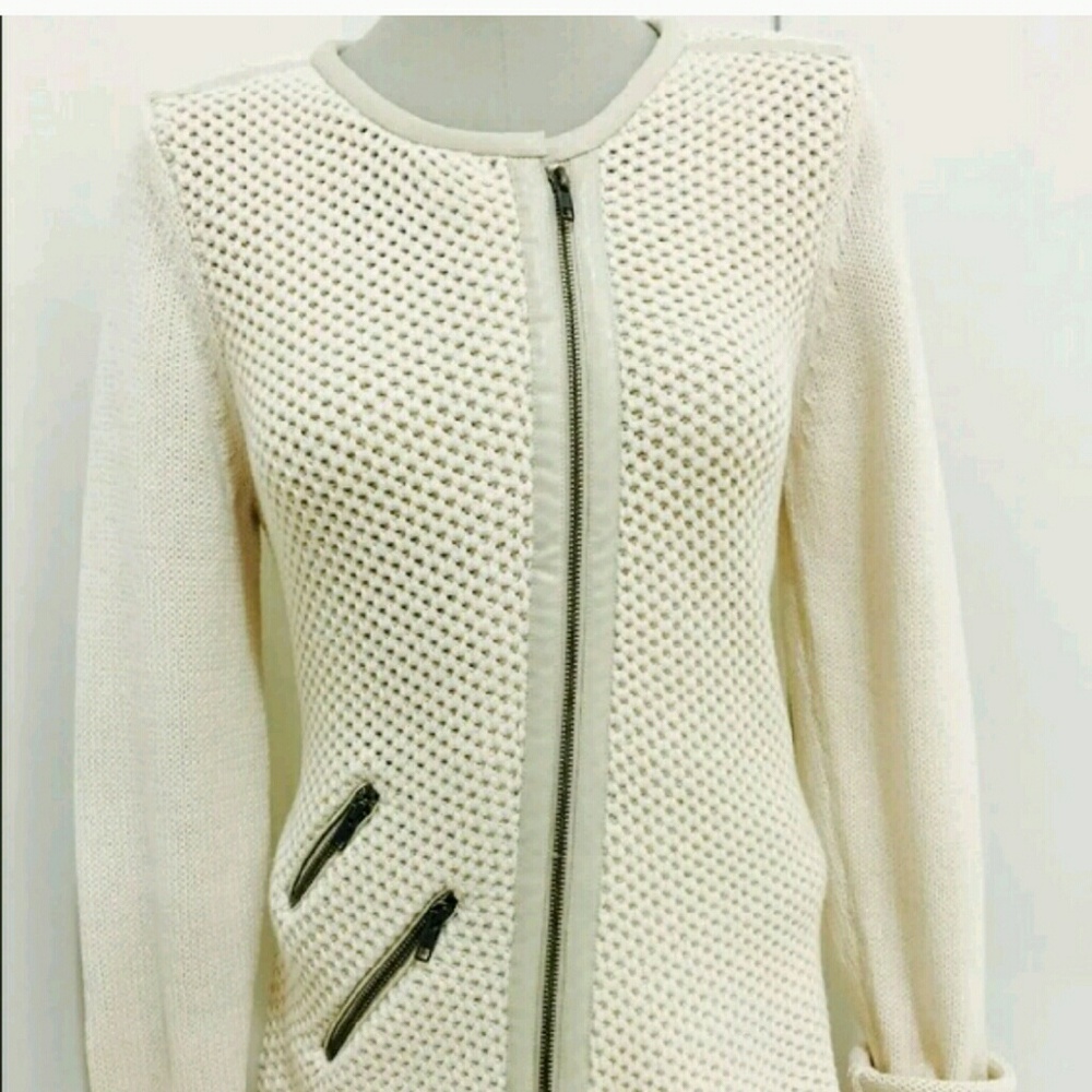 Cabi roadster sweater only worn a couple of times